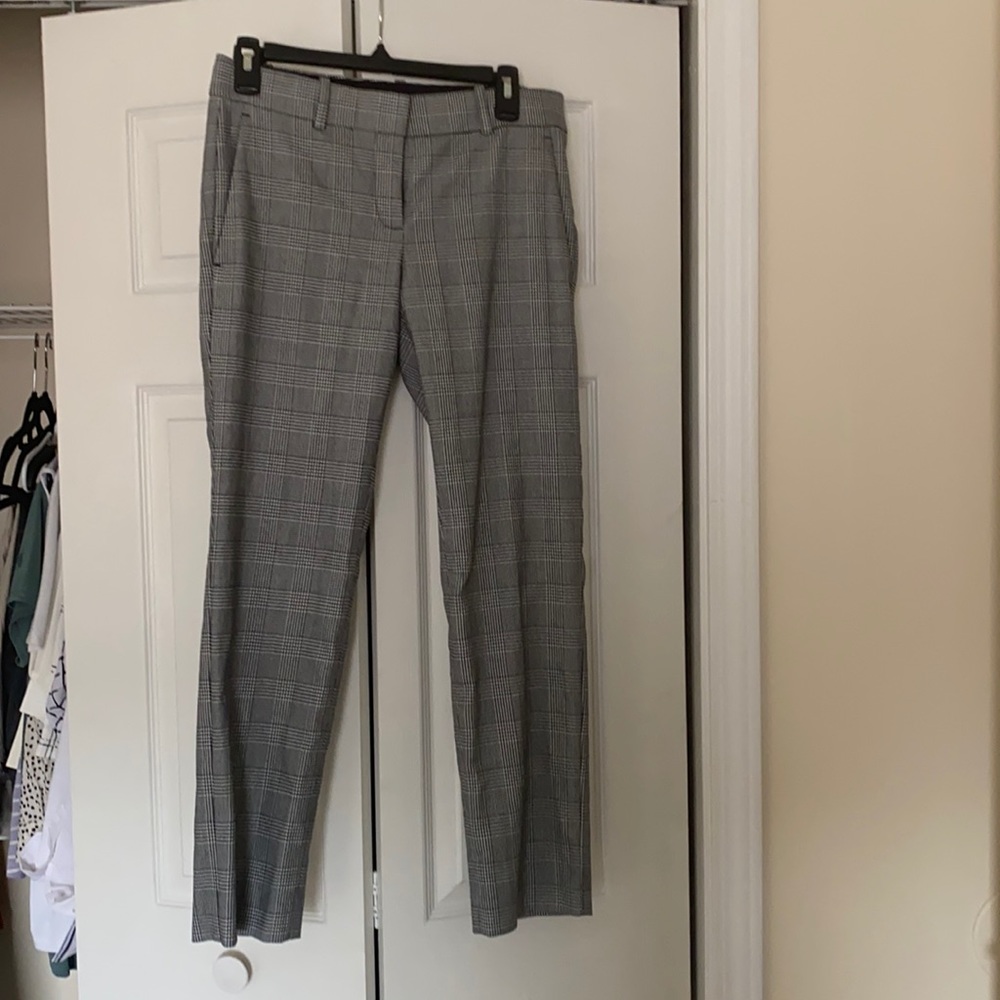 Ann Taylor dress pants. Size 2P